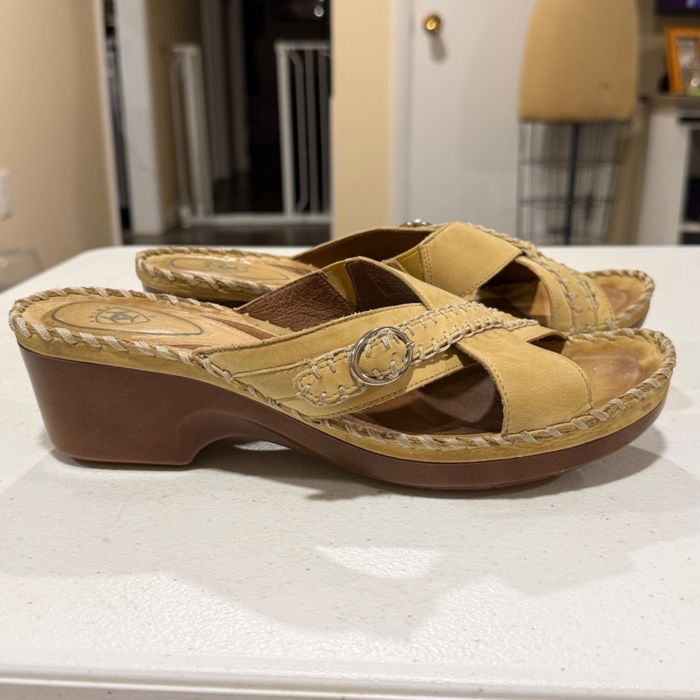 Atiat Tan Leather Wedge Sandals